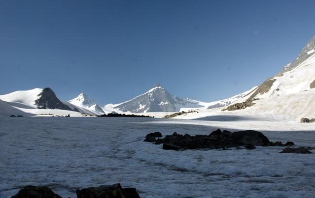 THAMSAR PASS (4729MTRS.)