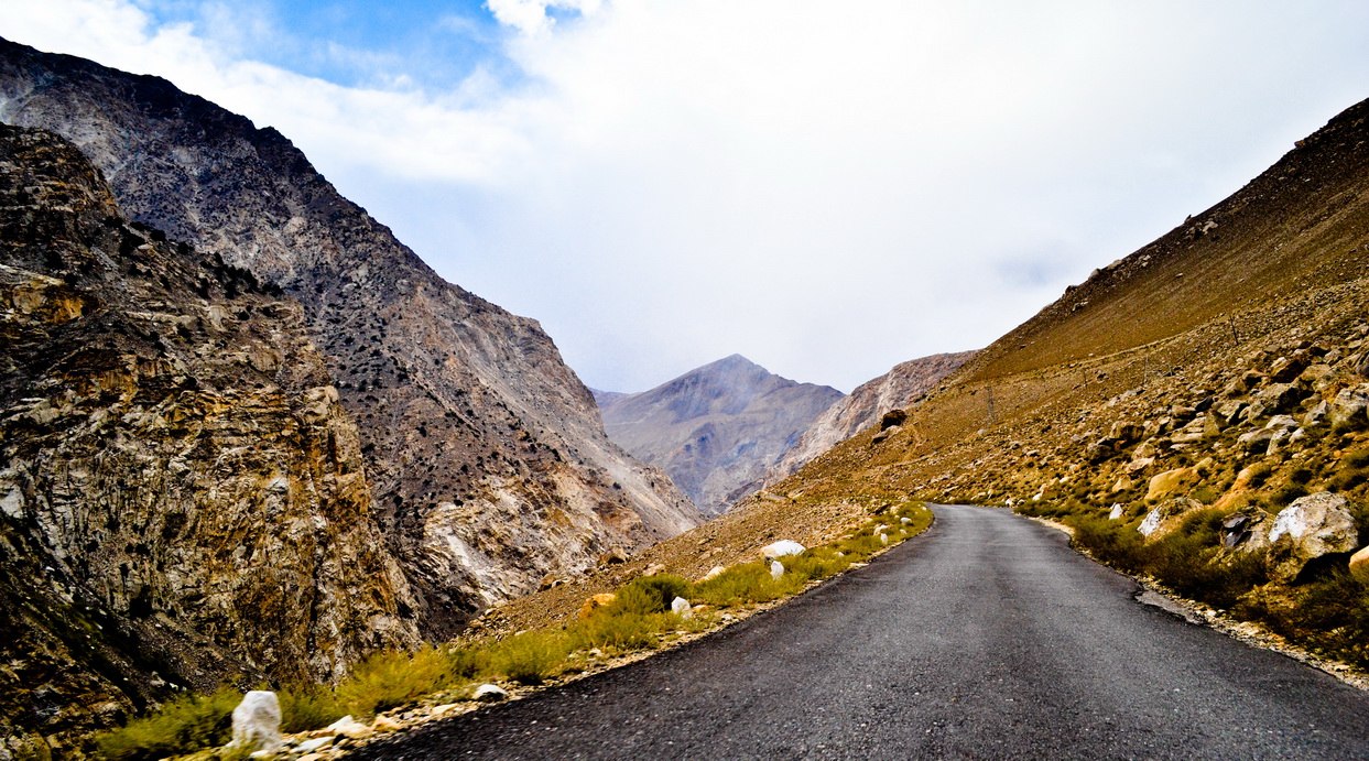 ENROUTE NAKO LAKE, KINNAUR