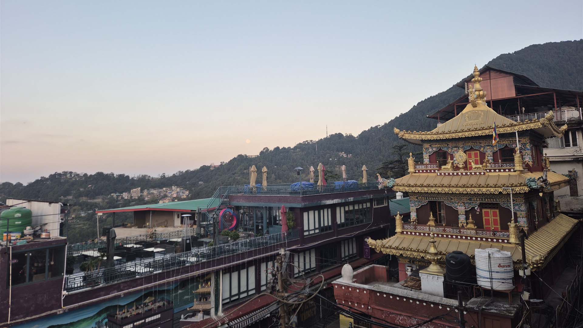 मैकलियोड चौकोर मंदिर